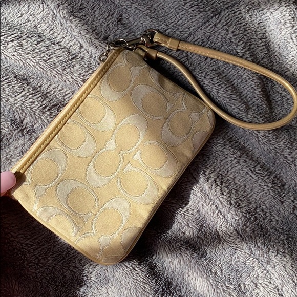 coach wristlet (poppy) - Picture 1 of 7